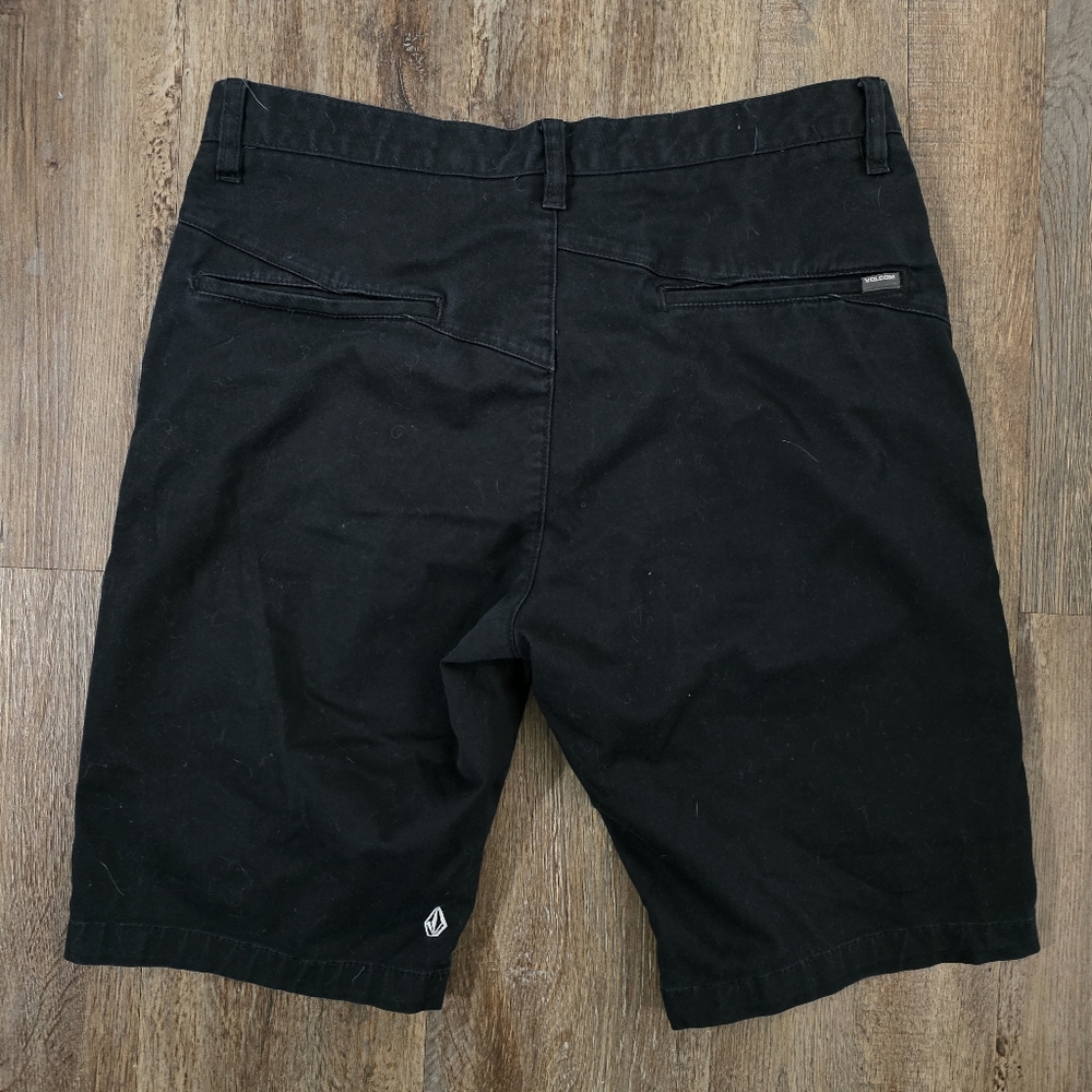 Volcom Shorts - Picture 3 of 3